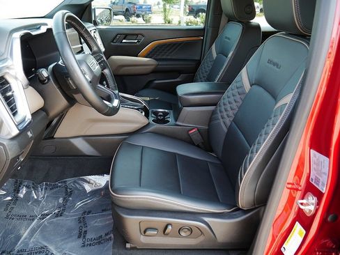 Used 2023 GMC Canyon Denali AWD/4WD image 10