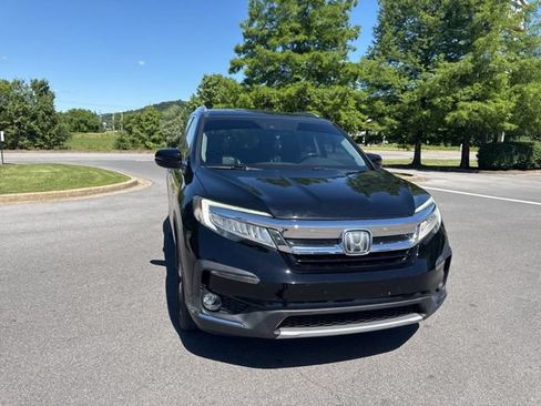 Used 2019 Honda Pilot Elite image 2