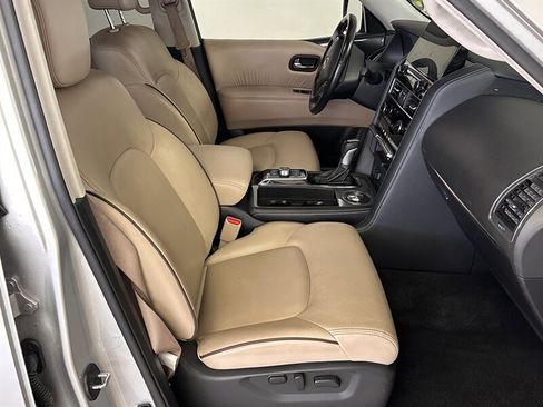 Used 2021 Nissan Armada SV image 18