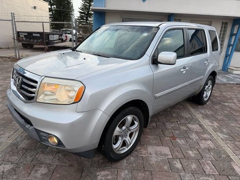 Used 2013 Honda Pilot EX image 1