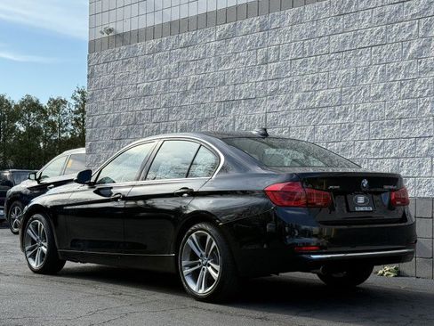Used 2018 BMW 328d xDrive Sedan w/ Premium Package image 2