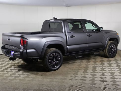 Used 2022 Toyota Tacoma Limited w/ Nightshade Package AWD/4WD image 12