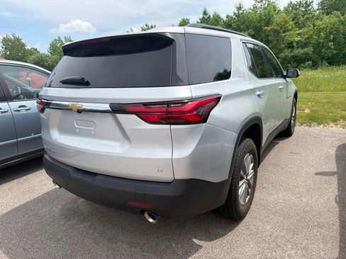 Certified 2022 Chevrolet Traverse LT w/ LPO, Cargo Package AWD/4WD image 10