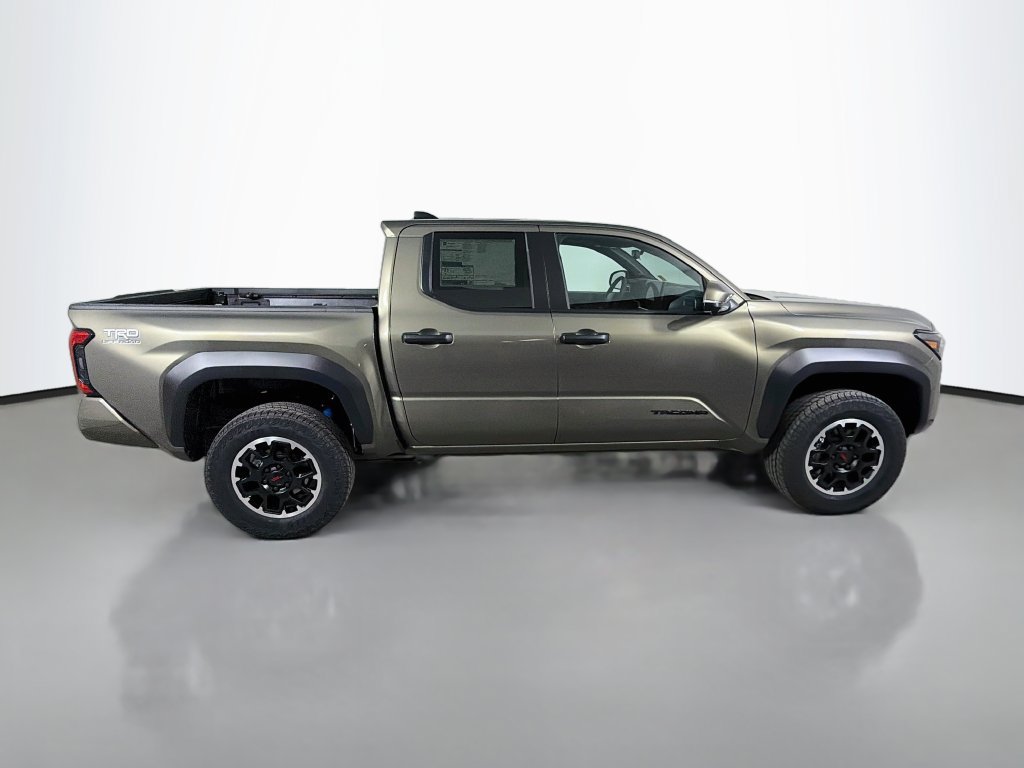 New 2026 Toyota Tacoma TRD Off-Road w/ TRD Off Road Premium Package AWD/4WD image 4