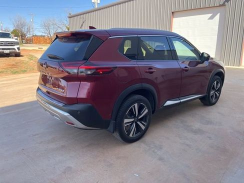Used 2023 Nissan Rogue Platinum image 4