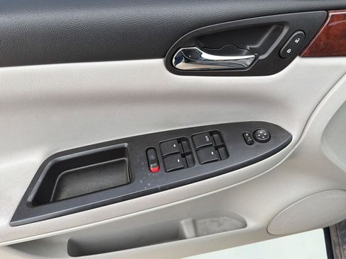 Used 2008 Chevrolet Impala LS image 10