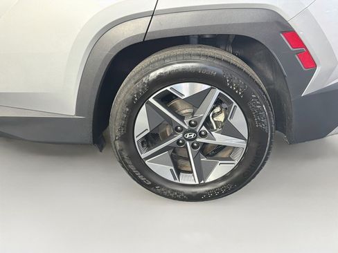 Used 2025 Hyundai Tucson SEL FWD image 11