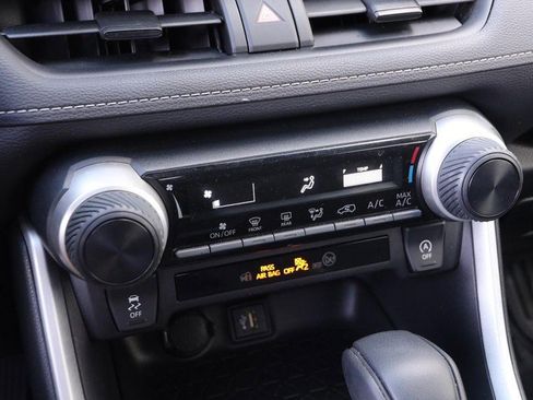 Used 2024 Toyota RAV4 LE image 16