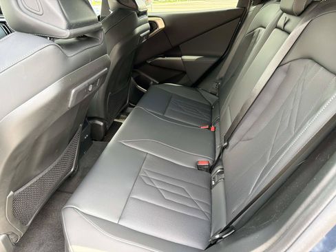 Used 2025 BMW X3 xDrive30i w/ Convenience Package AWD/4WD image 13