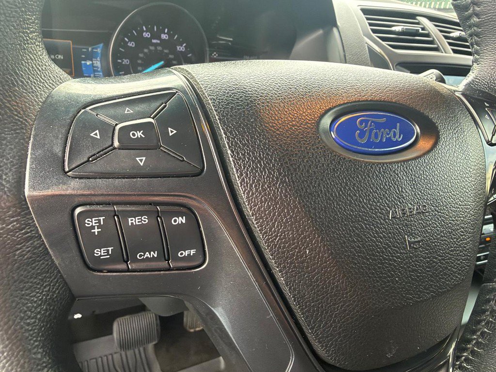 Used 2018 Ford Explorer XLT w/ Equipment Group 201A AWD/4WD image 27