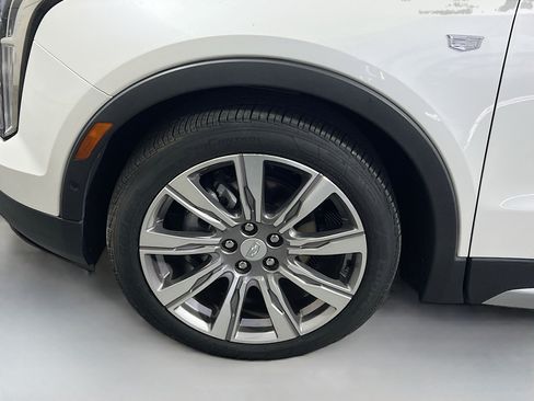 Used 2020 Cadillac XT4 Premium Luxury w/ Enhanced Visibility Package image 13