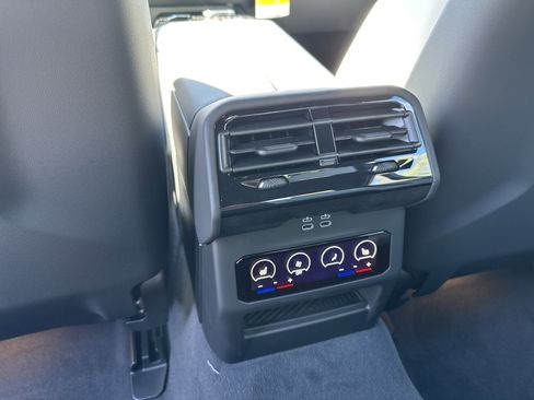 New 2026 BMW M5 w/ Carbon Package image 18