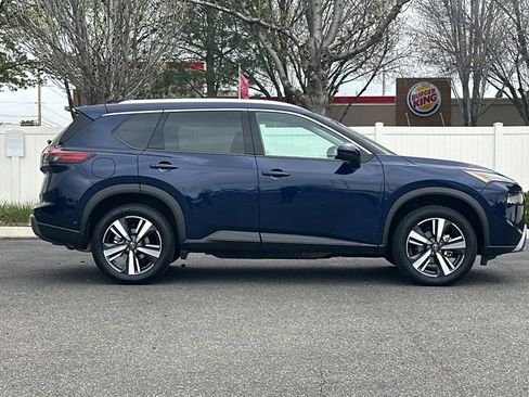 Used 2026 Nissan Rogue SL image 3