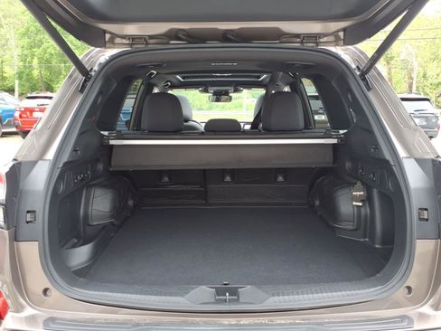 Used 2025 Subaru Forester Premium AWD/4WD image 10