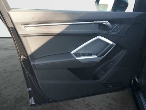 Used 2025 Audi Q3 2.0T Premium Plus w/ Premium Plus Package AWD/4WD image 21