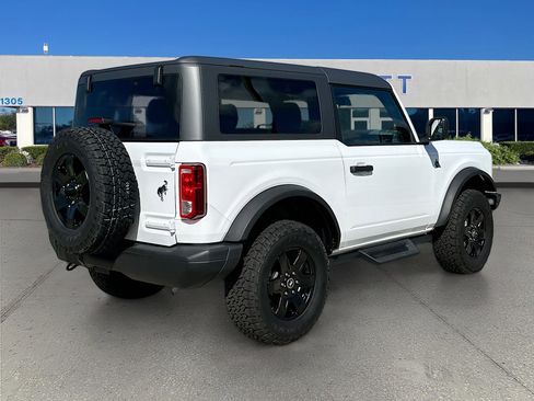 Used 2024 Ford Bronco Black Diamond image 7