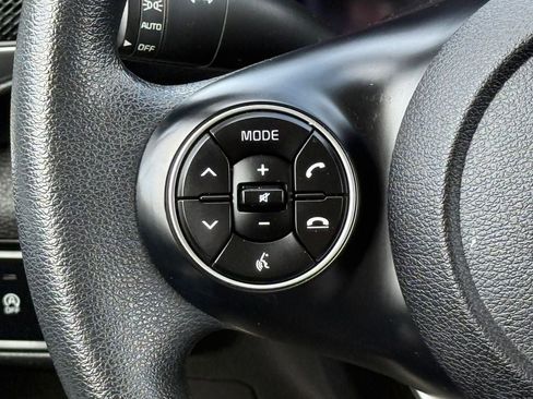 Used 2020 Kia Soul LX FWD image 20