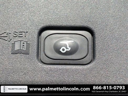 Certified 2024 Lincoln Nautilus Reserve w/ Equipment Group 203A image 14