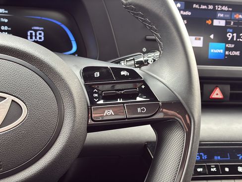 Certified 2025 Hyundai Elantra Sport FWD image 26