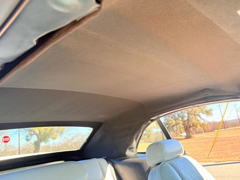 Used 1998 Ford Mustang 2dr Convertible V6 image 35