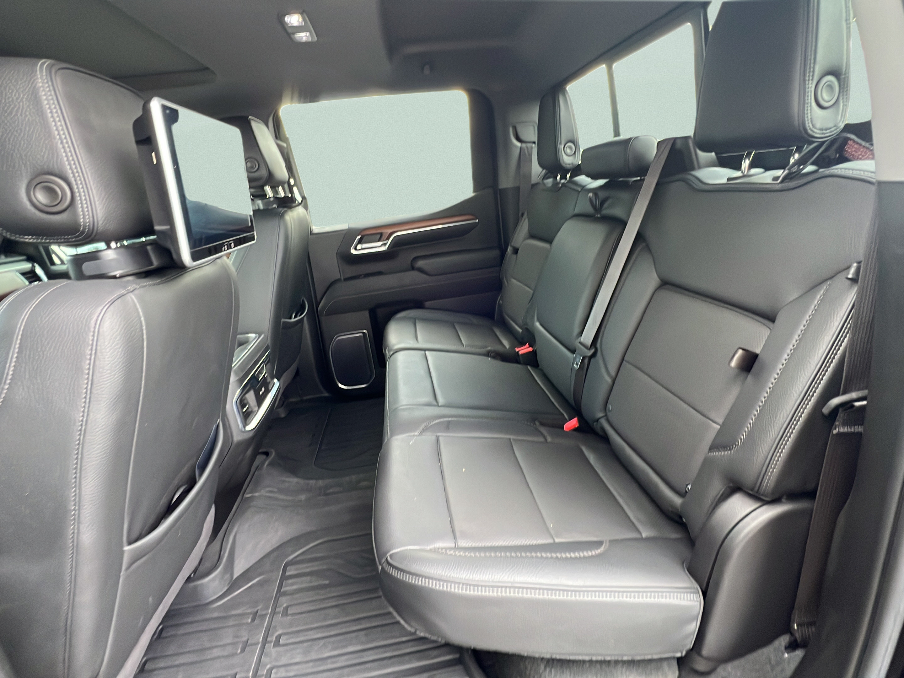 Used 2023 GMC Sierra 1500 Denali AWD/4WD image 13