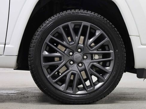 Used 2023 Jeep Compass High Altitude AWD/4WD image 12
