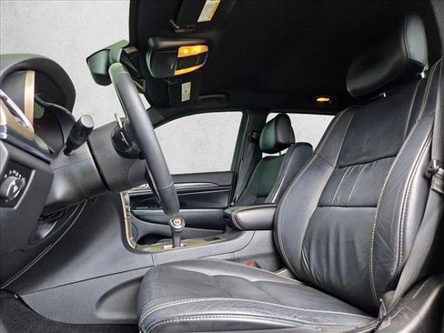 Used 2014 Jeep Grand Cherokee Limited RWD image 10