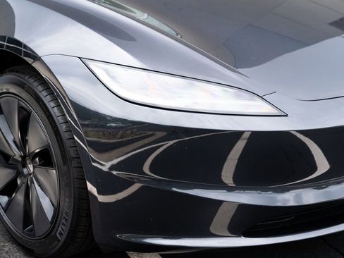 Used 2026 Tesla Model 3 RWD image 7