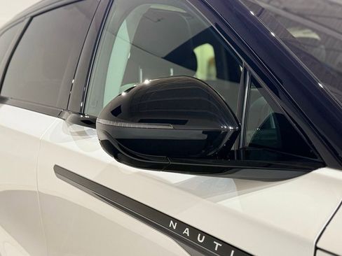 New 2026 Lincoln Nautilus Reserve w/ Jet Appearance Package AWD/4WD image 11