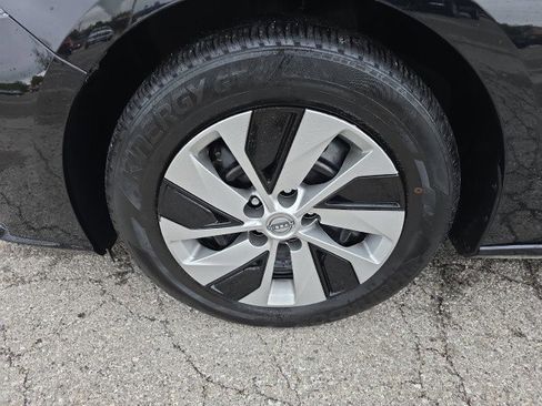 Used 2024 Nissan Altima 2.5 S image 10