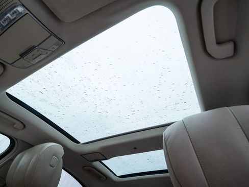 Used 2017 Mercedes-Benz S 550 Sedan image 22