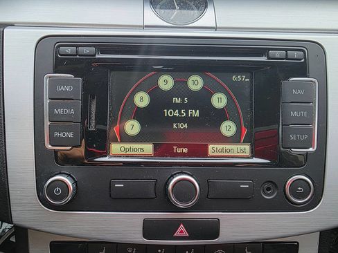 Used 2014 Volkswagen CC Sport image 70