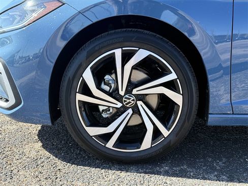 New 2026 Volkswagen Jetta SEL image 9