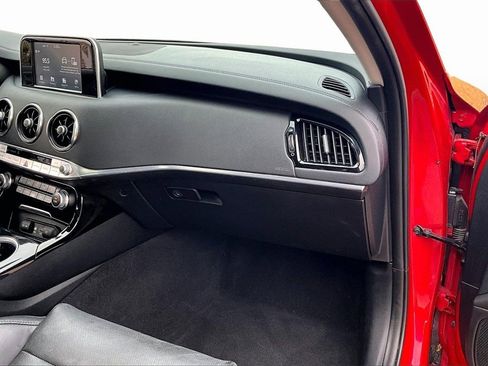 Certified 2019 Kia Stinger image 16