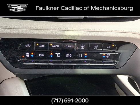 Used 2023 Buick Envision Avenir image 17