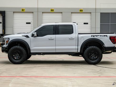 Used 2025 Ford F150 Raptor w/ Equipment Group 803A Raptor R AWD/4WD image 7