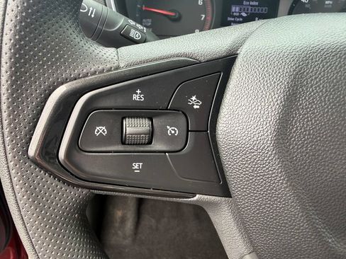 Used 2023 Chevrolet TrailBlazer LT FWD image 24