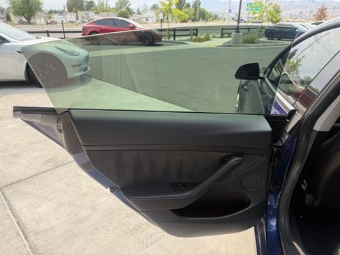 Used 2021 Tesla Model 3 Performance AWD/4WD image 14