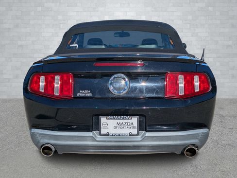 Used 2010 Ford Mustang GT Premium image 5