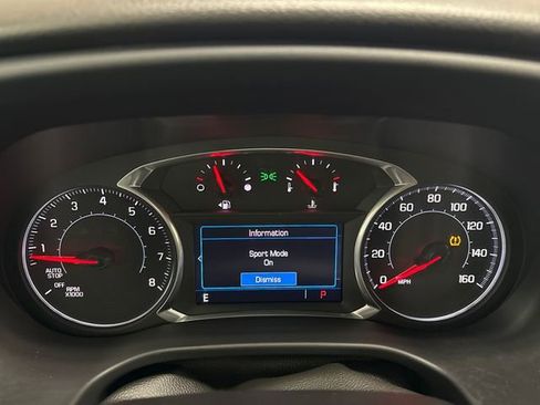 Used 2022 GMC Acadia SLE image 38