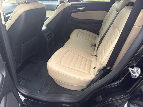 Used 2024 Ford Edge SEL AWD/4WD image 16