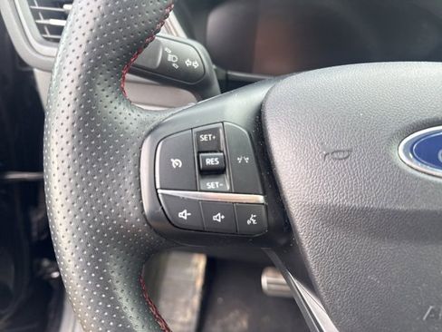 Used 2024 Ford Escape ST-Line image 18