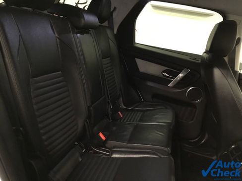 Used 2021 Land Rover Discovery Sport S image 33