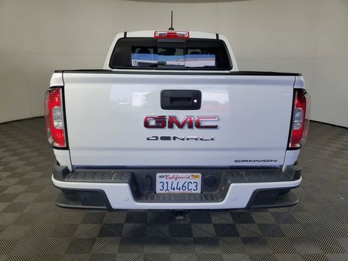 Used 2021 GMC Canyon Denali image 5