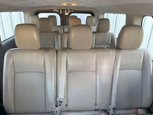 Used 2017 Nissan NV 3500 SL image 32