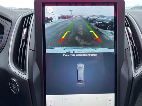 Used 2024 Ford Edge SEL w/ Convenience Package image 27