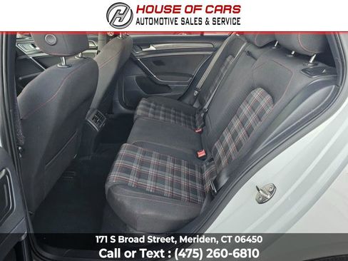 Used 2018 Volkswagen GTI SE image 40