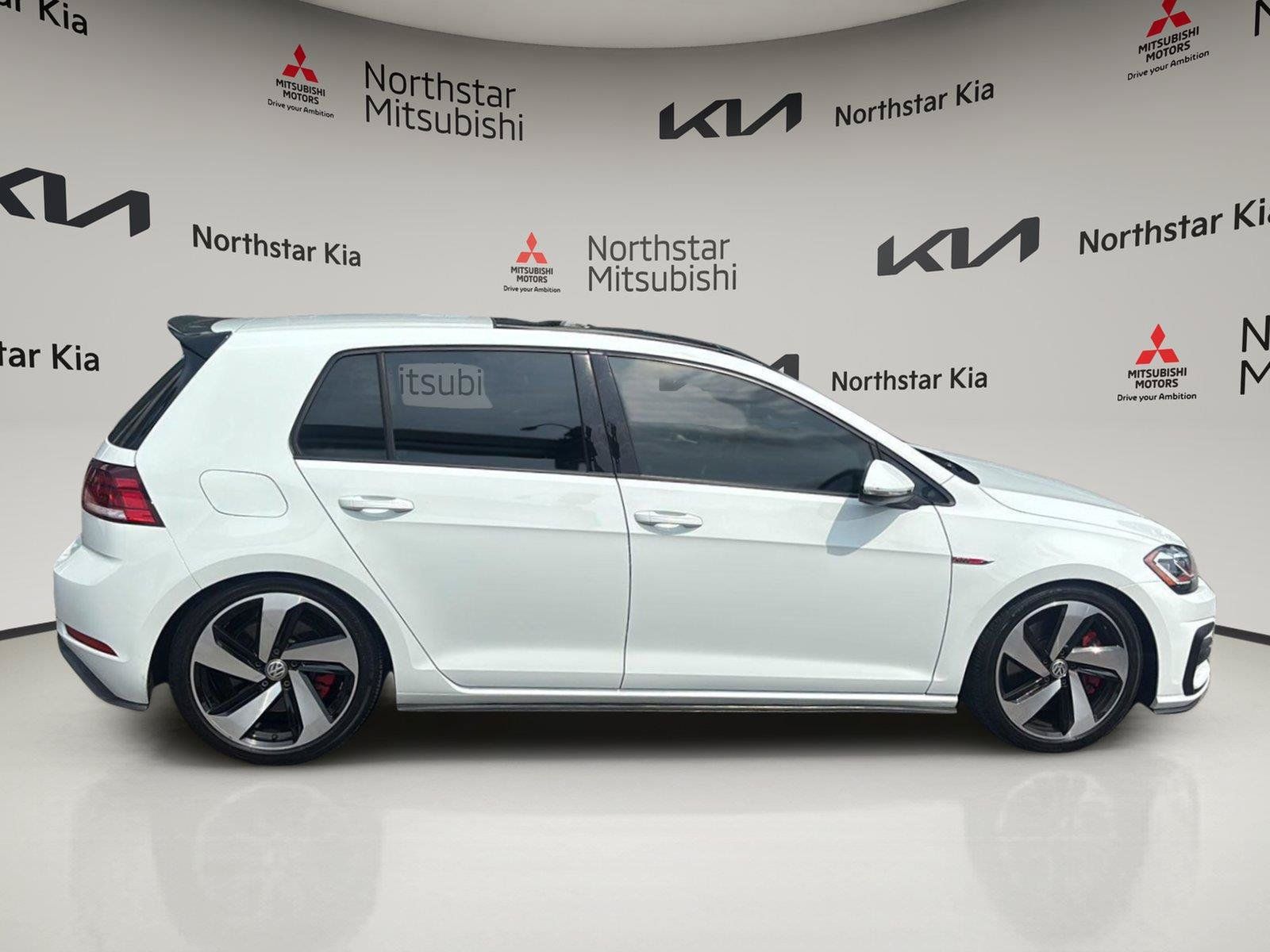 Used 2019 Volkswagen GTI SE w/ SE Experience Package FWD image 12
