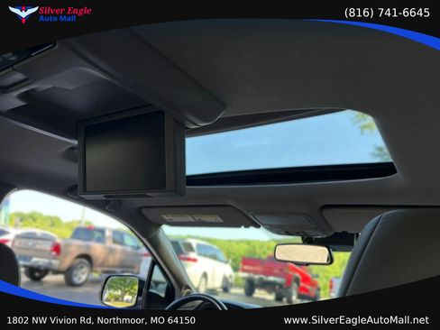 Used 2018 Honda Pilot Touring image 17