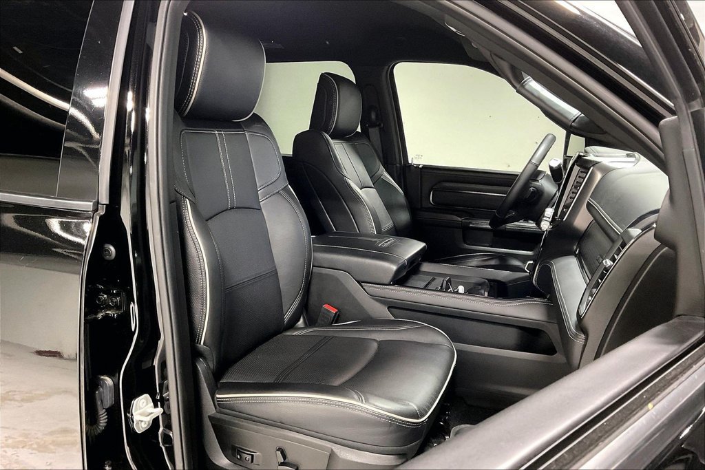 Used 2024 RAM 2500 Limited AWD/4WD image 9